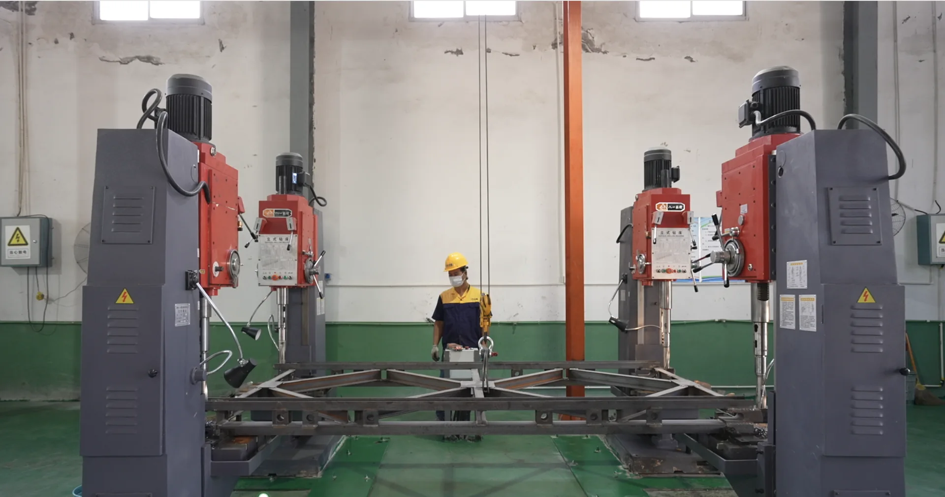Post-weld hole positioning and calibration line at the Hexin workshop