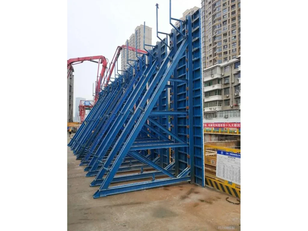 Single-sided metro wall steel formwork